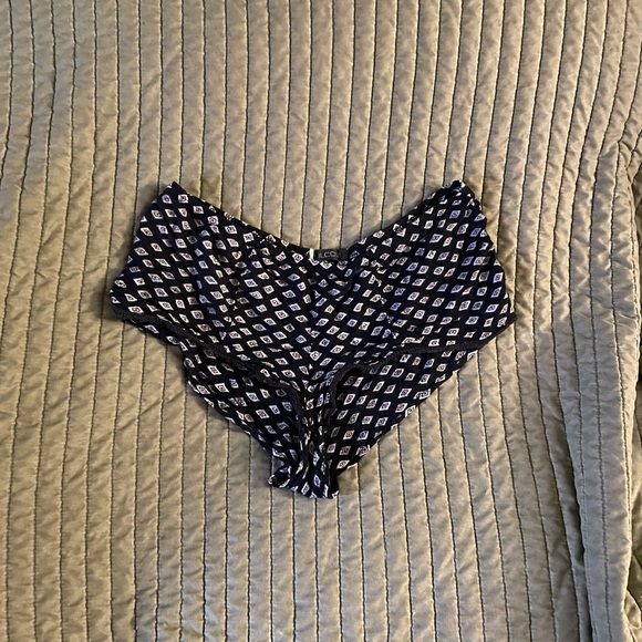 Volcom Micro Shorts - Picture 2 of 11